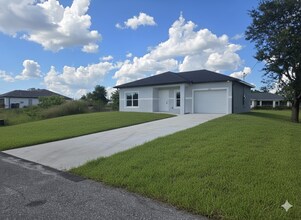2506 43rd St SW in Lehigh Acres, FL - Building Photo - Building Photo