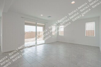 11985 Calle de Pompas W in Peoria, AZ - Foto de edificio - Building Photo