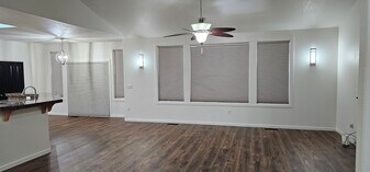 9610 NE 102nd St in Vancouver, WA - Building Photo