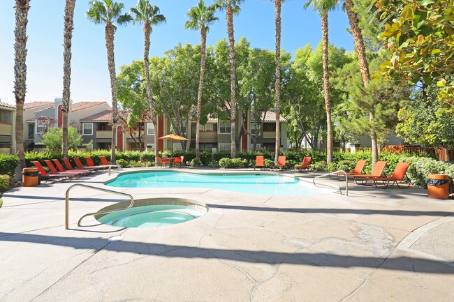 Bella Solara Apartment Homes in Las Vegas, NV - Foto de edificio - Building Photo