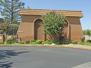 El Cortez Apartments in Fresno, CA - Building Photo - Building Photo