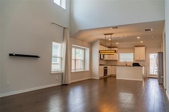 1393 Bonanza Ln in Lewisville, TX - Building Photo - Building Photo