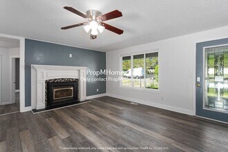 21071 S Wilson Ct in Oregon City, OR - Building Photo - Building Photo