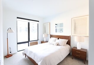 Yorktown Reserve in Lombard, IL - Building Photo - Building Photo