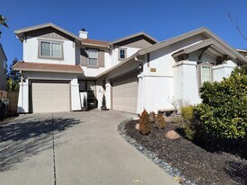 6439 Cormorant Cir in Rocklin, CA - Building Photo