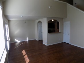 2618 Bammelwood Dr in Houston, TX - Building Photo - Building Photo