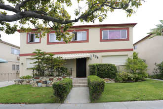 308 S Doheny Dr in Beverly Hills, CA - Building Photo - Building Photo