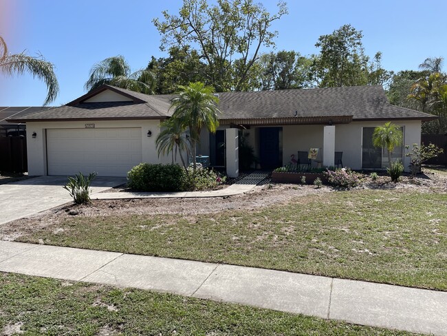 3805 Gatewood Dr in Sarasota, FL - Building Photo - Building Photo