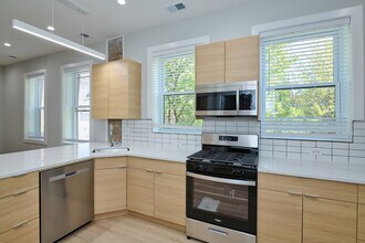 2872 W 21st Pl in Chicago, IL - Foto de edificio - Building Photo