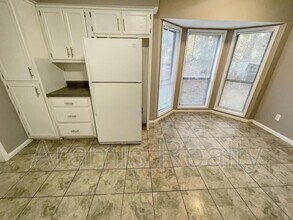 9032 Gardener Dr in Jonesboro, GA - Building Photo - Building Photo