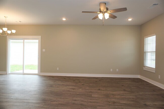 3635 Red Maple Wy in Jonesboro, AR - Building Photo - Building Photo