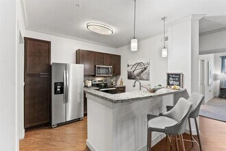 10800 Lakeline Blvd in Austin, TX - Building Photo - Building Photo