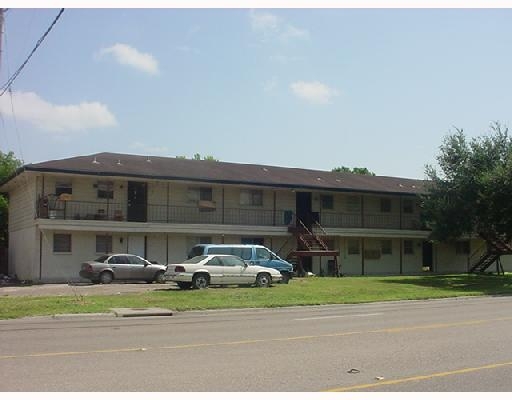 Sunrise Apartments in Robstown, TX - Building Photo