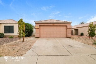14411 S 47th Pl in Phoenix, AZ - Building Photo