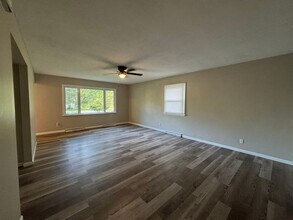 702 N Lone Pine Ave in Springfield, MO - Building Photo - Building Photo