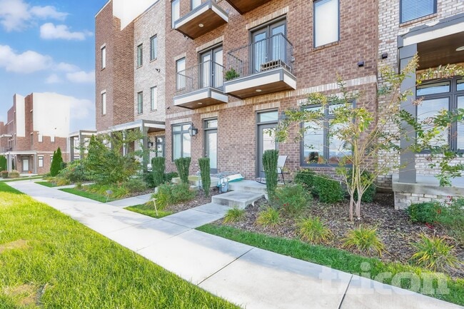 property at 1214 Hillwood Private Cove