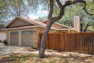 12515 Valle Dezavala in San Antonio, TX - Building Photo - Building Photo