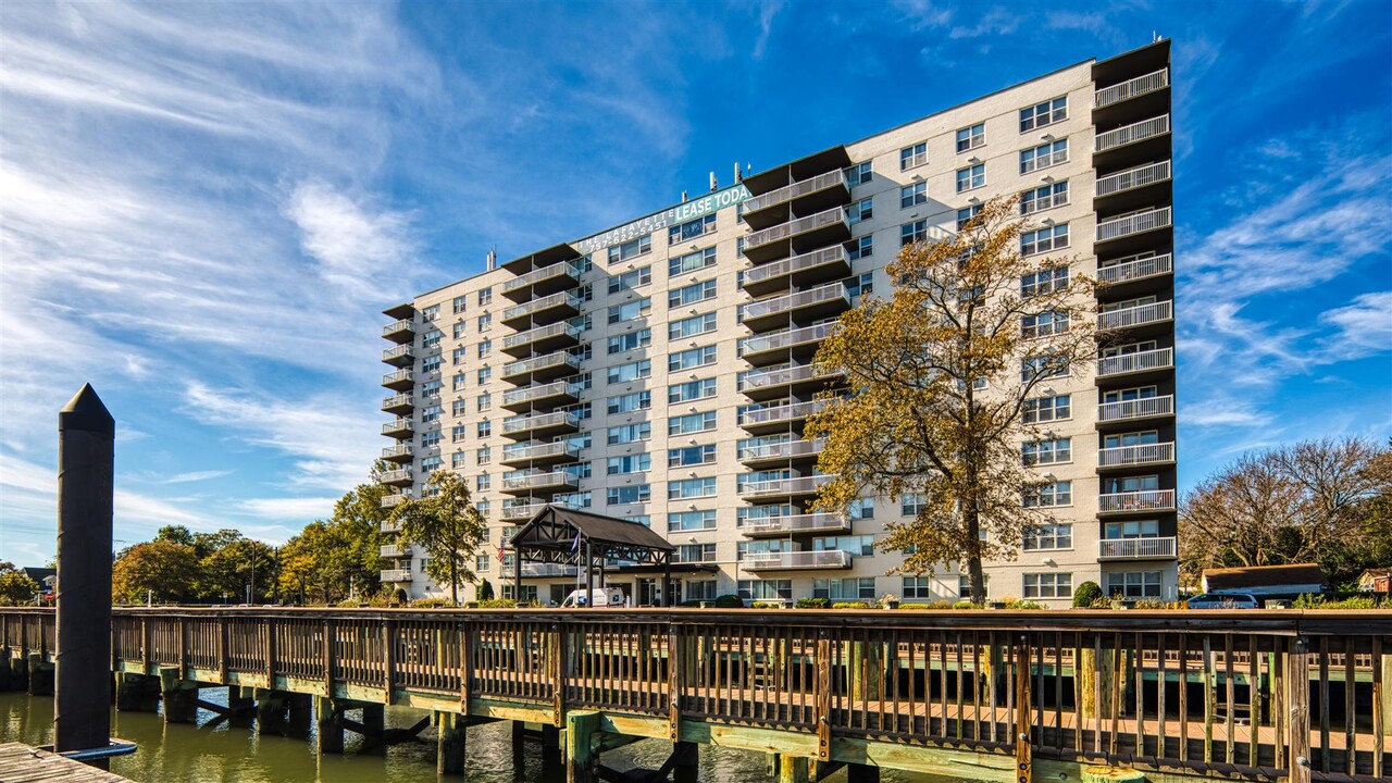 The Lafayette Apartments in Norfolk, VA - Foto de edificio