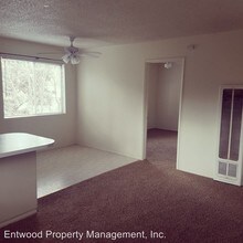 1351 Arcadian Ave in Chico, CA - Building Photo - Building Photo