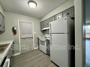 Fountainbleu Apartment II in Florence, AL - Building Photo - Building Photo