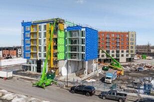 Sienna Condos in Candiac, QC - Building Photo