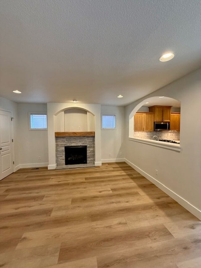 20278 Schaeffer Dr in Bend, OR - Building Photo - Building Photo