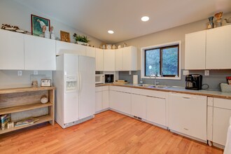 2498 Fowler Rd in Raymond, WA - Building Photo - Building Photo