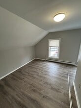 110 Chase Ave in Webster, MA - Building Photo - Building Photo