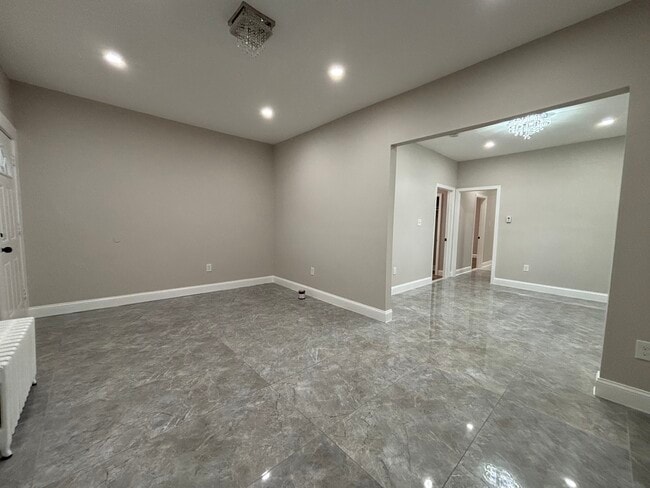 178 Linden Ave, Unit 1 in Rahway, NJ - Foto de edificio - Building Photo