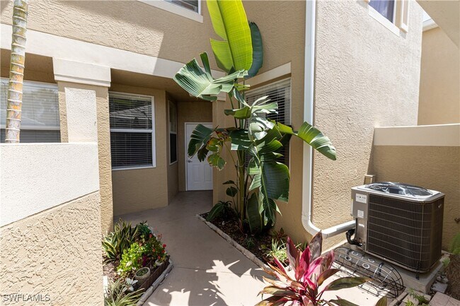 property at 12040 Summergate Cir
