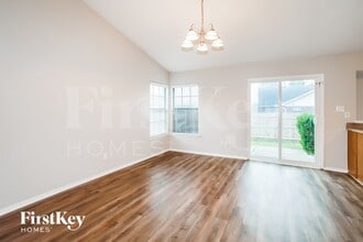 1502 Barbara Ln in Arlington, TX - Foto de edificio - Building Photo