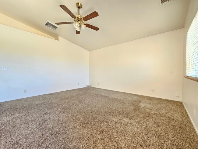 922 W Sullivan Ave in Ridgecrest, CA - Building Photo - Building Photo