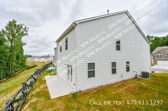 853 Bentley Dr in Fairburn, GA - Building Photo - Building Photo