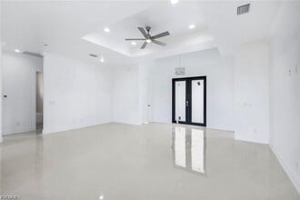 3212 Vera Ct in Lehigh Acres, FL - Foto de edificio - Building Photo