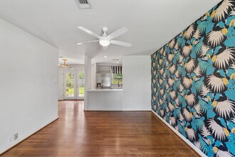 935 Stonecrest Dr in Houston, TX - Building Photo - Building Photo