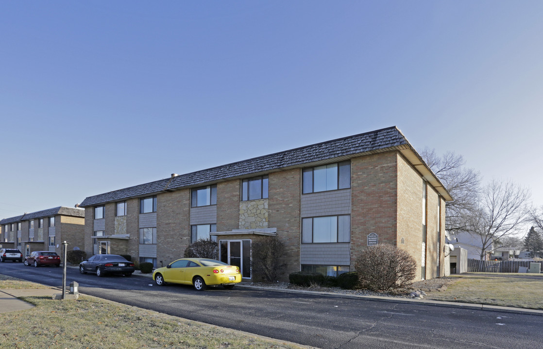 Kingsway Apartments in Peoria, IL - Building Photo