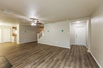 8003 Coco Meadow Dr in Converse, TX - Building Photo - Building Photo
