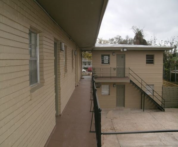 Taylor Park Apartments in New Orleans, LA - Building Photo