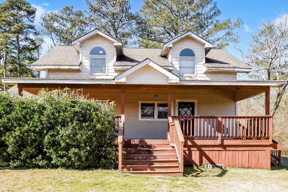 6700 John West Rd in Winston, GA - Building Photo