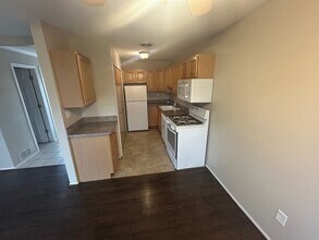 41168 N Woodbury Green Dr in Van Buren Twp, MI - Building Photo - Building Photo