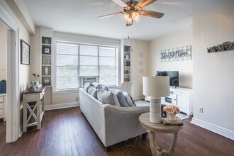 Parkview Apartments in Memphis, TN - Building Photo - Interior Photo