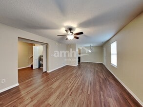 2725 Mingo Ct in Indianapolis, IN - Foto de edificio - Building Photo