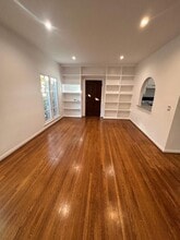 1326 N Laurel Ave, Unit 4 in West Hollywood, CA - Foto de edificio - Building Photo