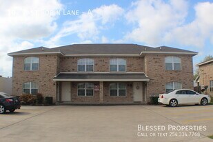 102 E Robin Ln in Harker Heights, TX - Building Photo