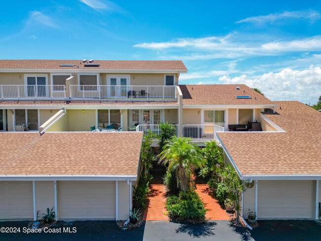 105 La Costa St in Melbourne Beach, FL - Building Photo - Building Photo