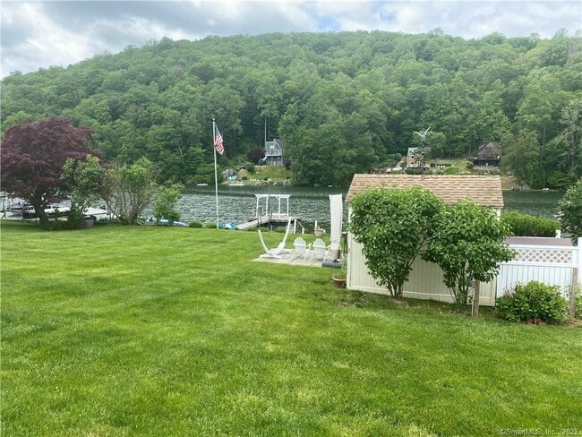17 Pinewood Shores in Sherman, CT - Building Photo - Building Photo