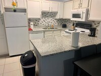 3900 Woodchase Dr photo'