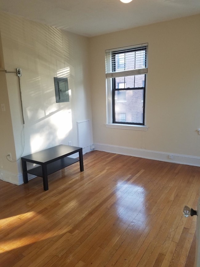 62 Queensberry St, Unit 30 in Boston, MA - Building Photo - Building Photo