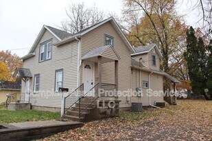 412 Wabash St in La Porte, IN - Building Photo