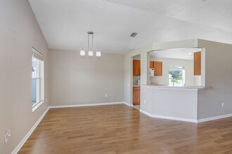 2010 Shelbourne Ct in Wesley Chapel, FL - Building Photo - Building Photo